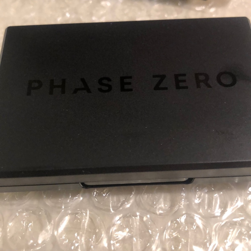 Phase Zero blush - Picture 2 of 5